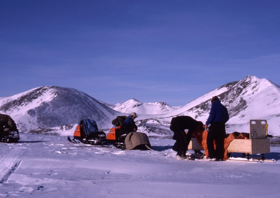 Ivvavik NP_March, 1990_First winter warden  patrol_Pass between Sheep Cr and Malcolm_Bill Dolan, Dan Frandsen, Clint Toews, Lawrence Kayotuk
