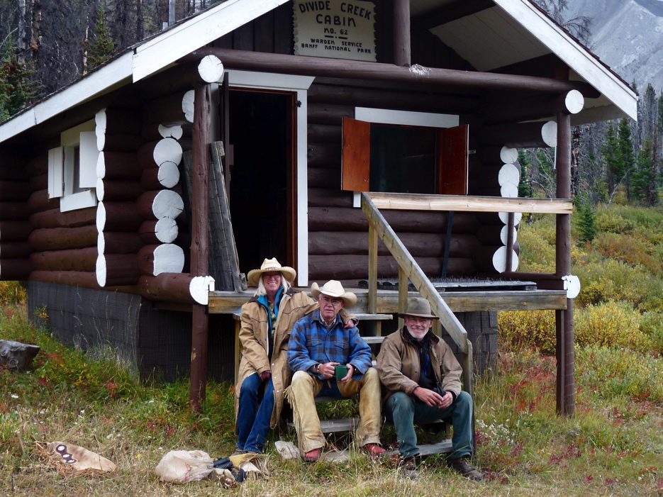 Jean & Rick Smith, Ian Syme at Divide Cabin.